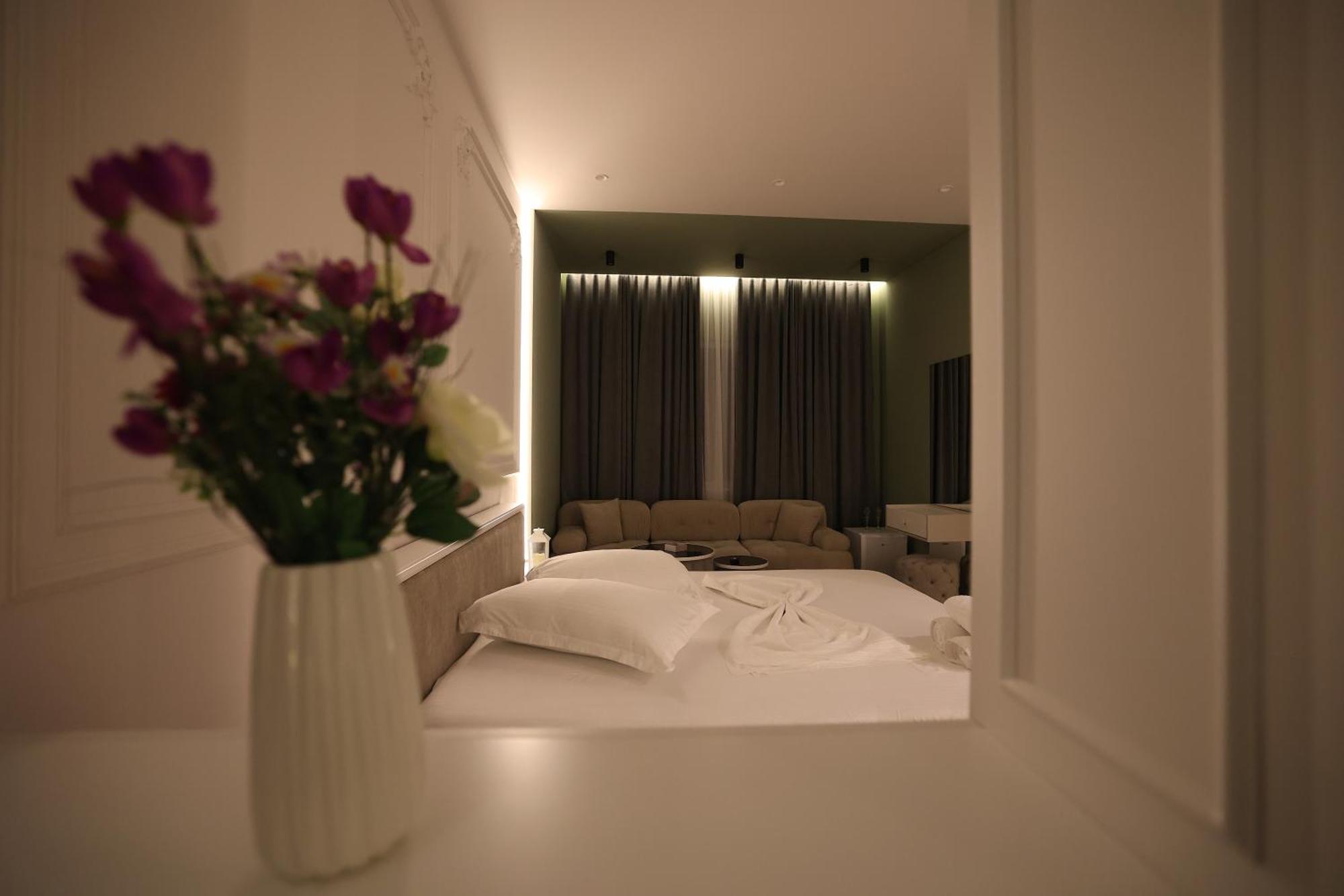 Hotel Elvis Mjull-Bathore Luaran gambar