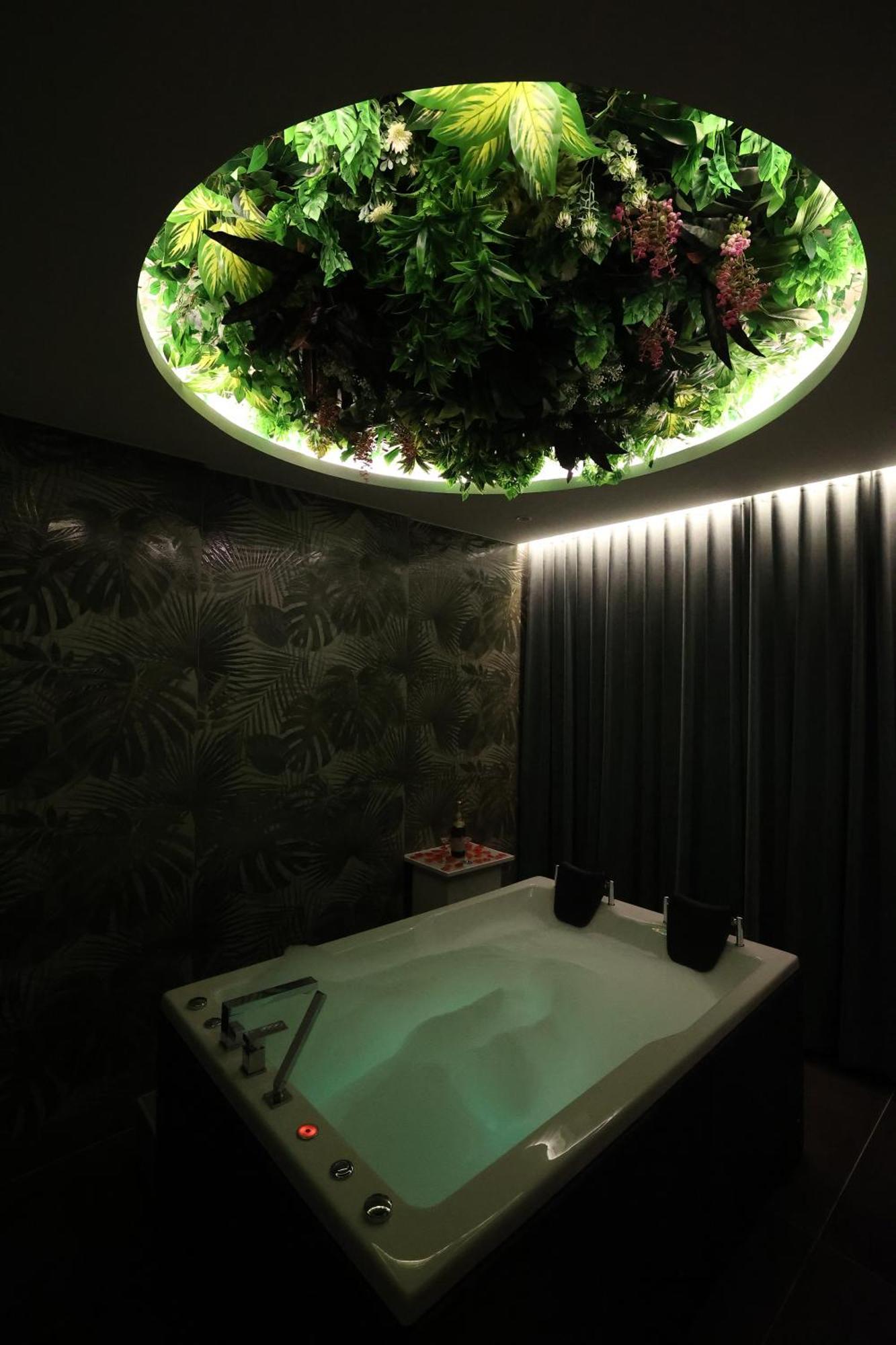 Hotel Elvis Mjull-Bathore Luaran gambar